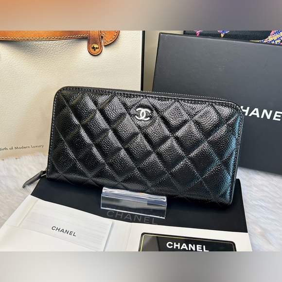 Chanel Black Embossed Patent Charm Zippy Wallet Long Zip Around 862355 at  1stDibs